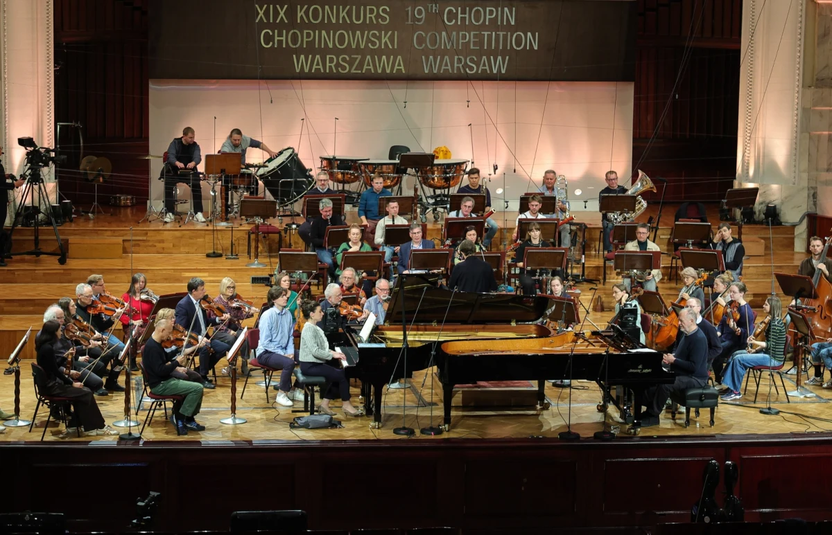 Jury pod przewodnictwem Garricka Ohlssona ogłosiło listę 40 pianistów, którzy przeszli do II etapu XIX Międzynarodowego Konkursu Pianistycznego im. Fryderyka Chopina. Wśród nich znalazło się czterech reprezentantów Polski. Kolejne przesłuchania rozpoczną się już w czwartek w Filharmonii Narodowej w Warszawie.