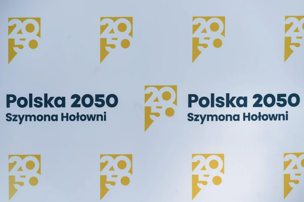 Polska 2050 zmieni swoją nazwę - dowiedział się reporter RMF FM Jakub Rybski. Choć zmiana nie będzie duża, ma mieć symboliczne znaczenie i być elementem rebrandingu ugrupowania. 