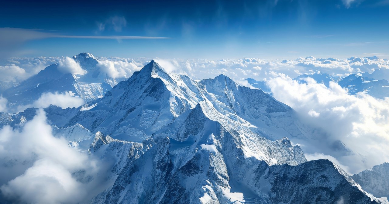 Akcja ratunkowa na Mount Everest. Prawie 900 uwięzionych, nowe informacje