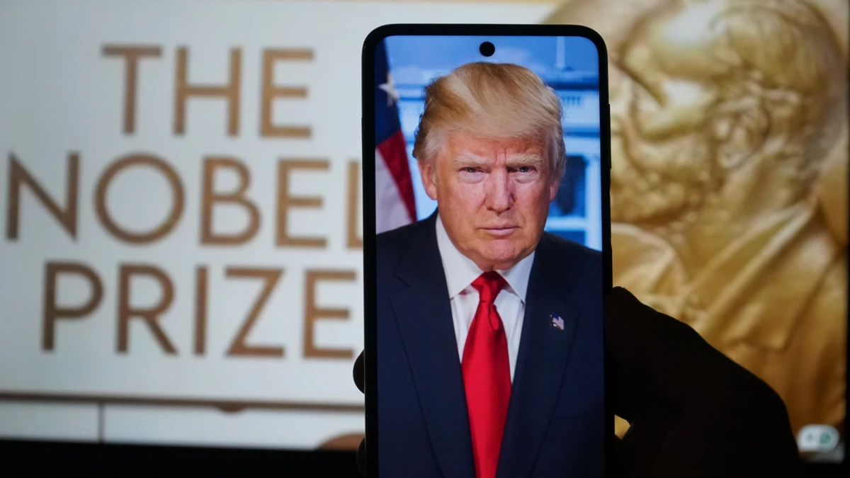 Sytuacja na Dalekim Wschodzie pozostaje jednym z największych wyzwań dla światowego bezpieczeństwa. Prezydent Tajwanu Lai Ching-te stwierdził, że Donald Trump zasłużyłby na Pokojową Nagrodę Nobla, gdyby przekonał Xi Jinpinga do trwałego porzucenia planów militarnych wobec wyspy. Polityk przedstawił swoje stanowisko w wywiadzie dla podcastu Apple „The Clay Travis and Buck Sexton Show”. Jednocześnie eksperci z Norwegii podkreślają, że w tym roku prezydent USA nie ma szans na to prestiżowe wyróżnienie. Ich zdaniem Pokojowa Nagroda Nobla powinna trafić do organizacji humanitarnych. Jej laureat zostanie ogłoszony w piątek 10 października o godz. 11:00 w Oslo (Norwegia).