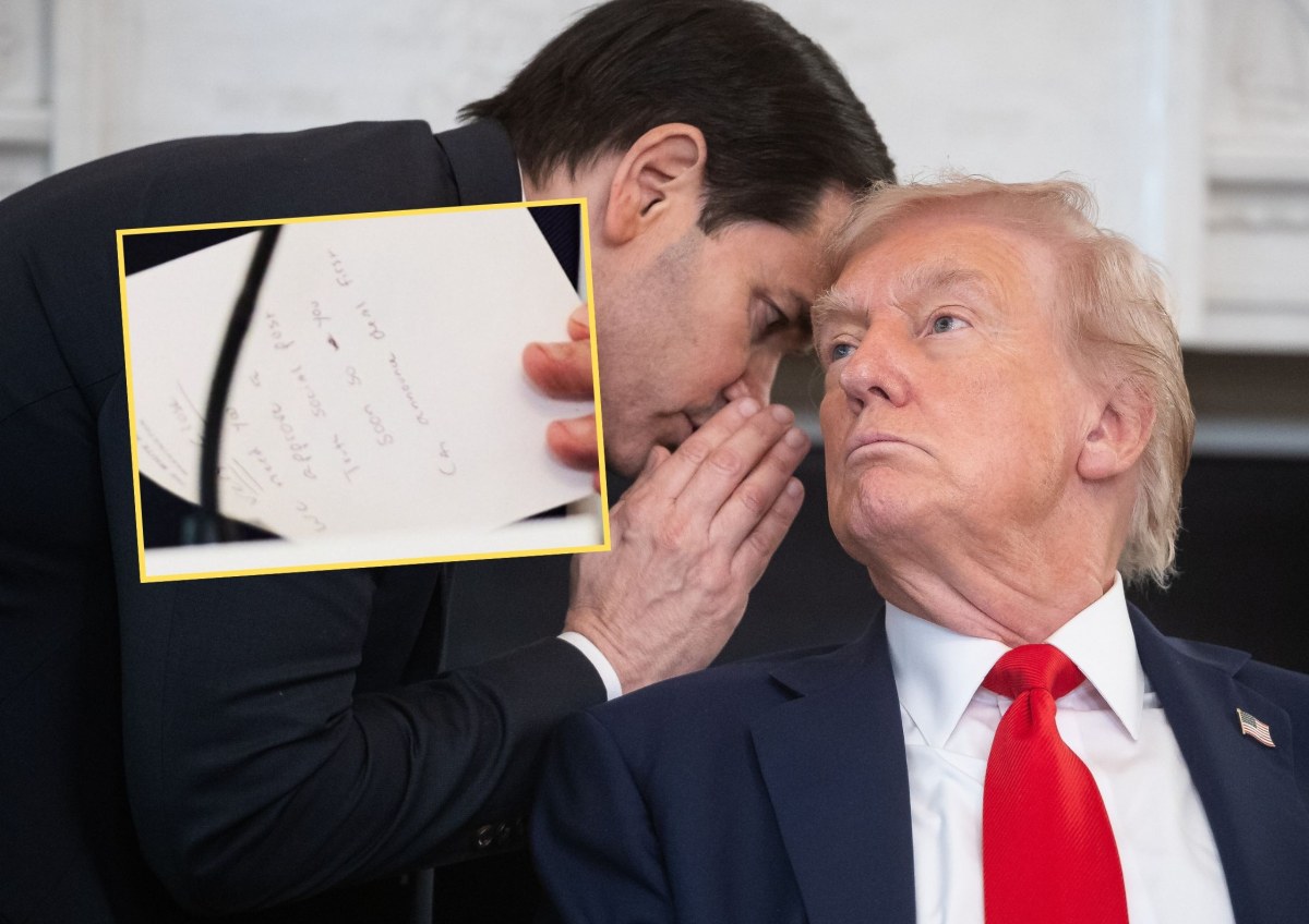 Tajemnicza notatka Trumpa. Wiadomo, co w niej było