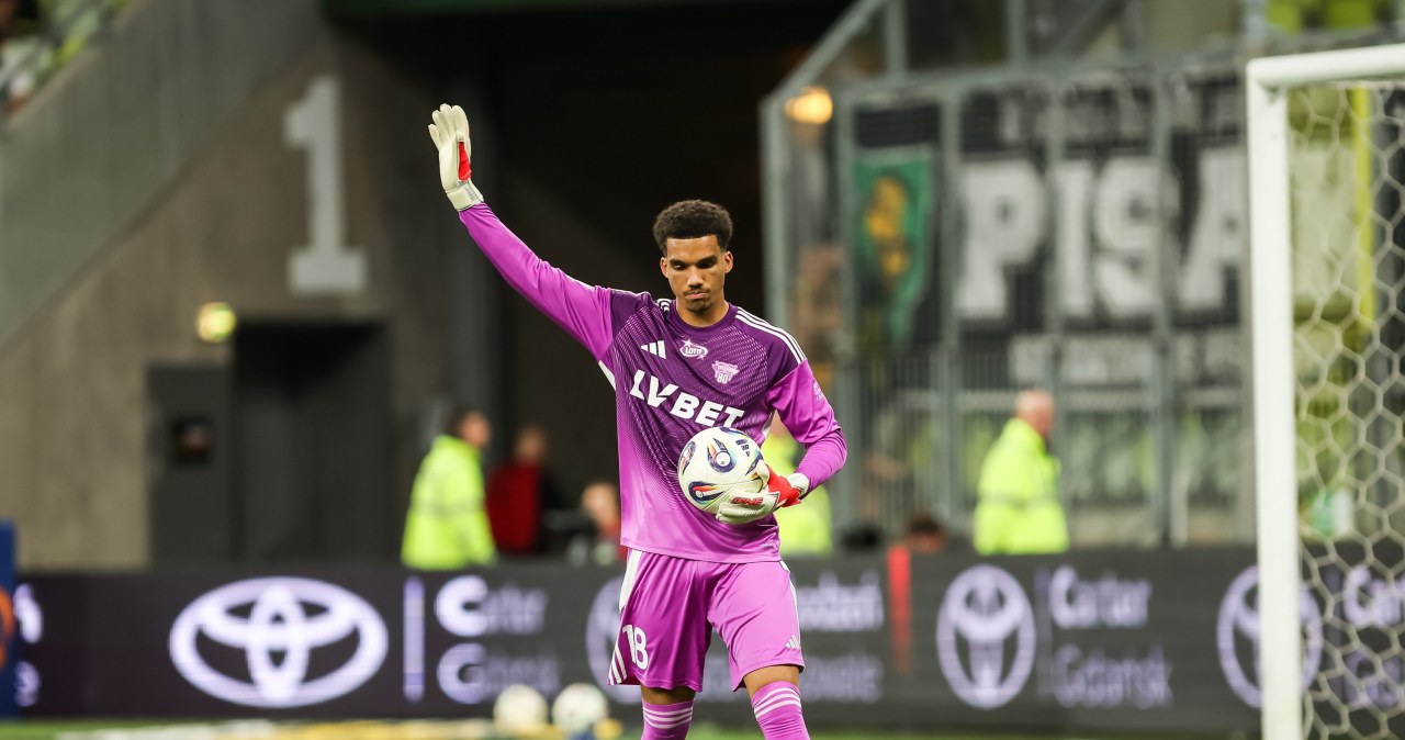 wiadomości,aktualności,Interia Niedawno trafił do Ekstraklasy, może zatrzymać kadrę Urbana. Zapytany o Polaków zaskoczył