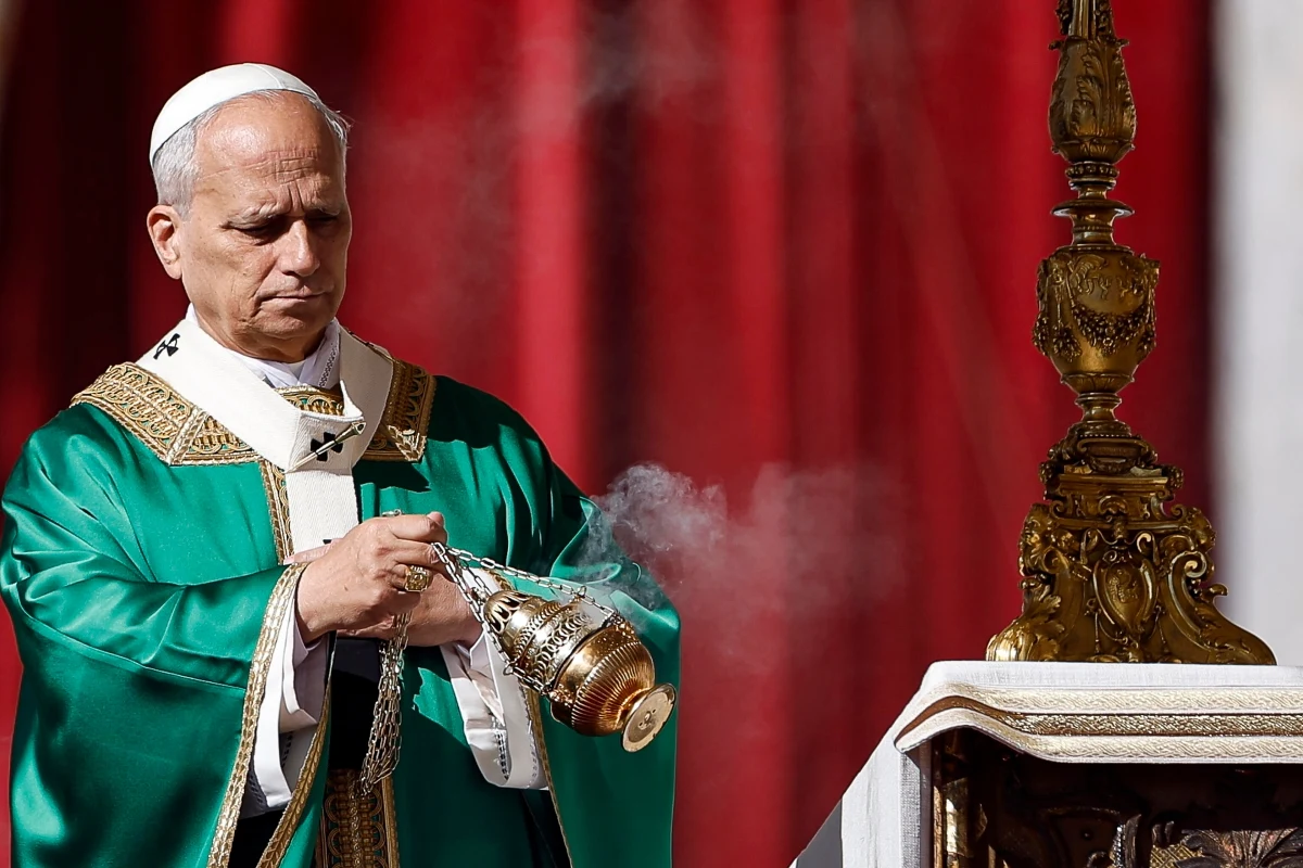 "Dilexi te" ("Umiłowałem Cię") - pierwsze adhortacja apostolska Leona XIV to wielki głos sprzeciwu wobec bezbożnego neoliberalizmu. Ta nazwa oczywiście w dokumencie nie pada, ale wyraźnie widać jasne potępienie modelu ekonomicznego, który absolutyzuje zysk i pomija milczeniem ubogich.