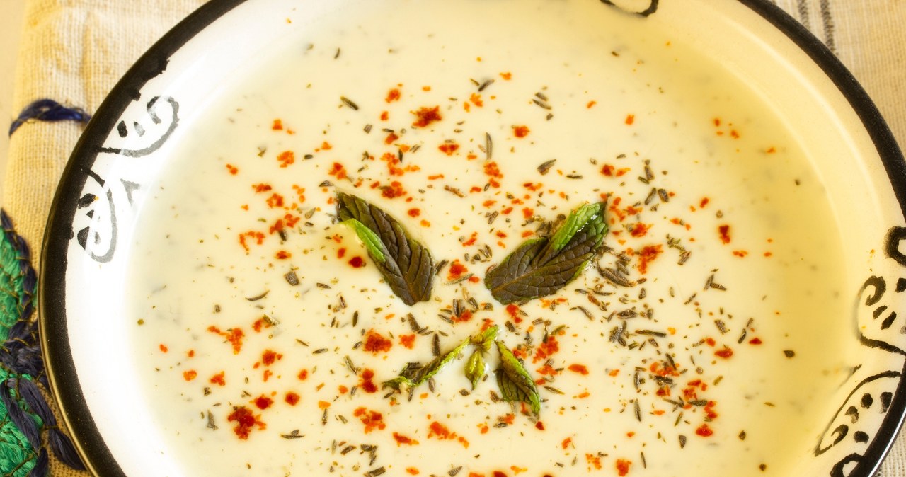 Ta zupa rozgrzeje cię lepiej, niż rosół. Zrobisz ją w pół godziny