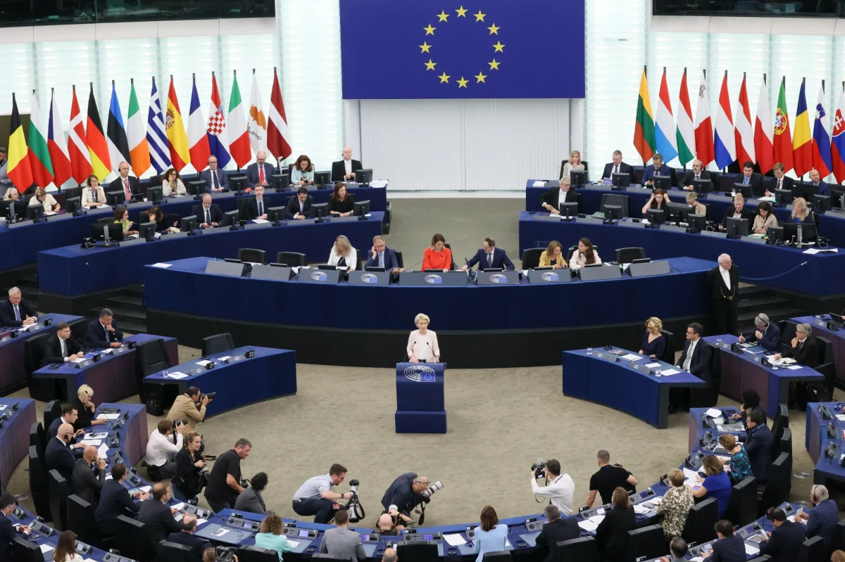 Parlament Europejski przyjął rezolucję wzywającą państwa członkowskie UE do utworzenia wspólnego centrum dowodzenia obroną przed dronami. Stanowisko wystosowano w odpowiedzi na nasilające się rosyjskie prowokacje. Deputowani zaapelowali również o przyspieszenie budowy tzw. muru dronowego. Szczególny nacisk położono na opracowanie jednolitego planu przeciwdziałania rosyjskiej wojnie hybrydowej.