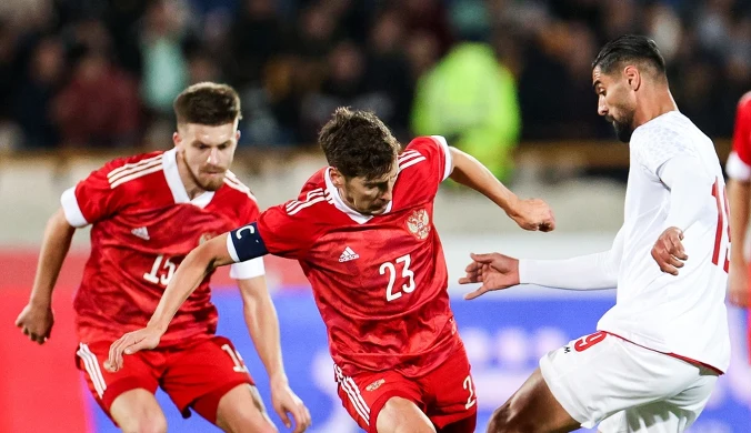 Niespodziewany triumf Rosjan, uczestnik mundialu na deskach. Seria trwa