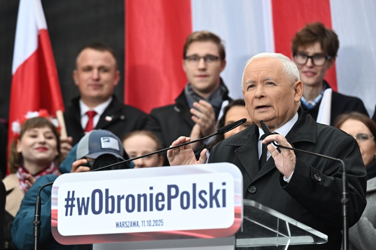 Kaczyński grzmi na na placu Zamkowym: Nie dajcie się oszukać, to są stare gry