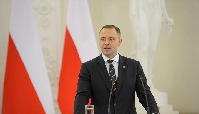 "UE pęka przed Karolem". Morawiecki o doniesieniach mediów