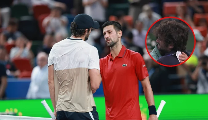 Sceny w Chinach. Djoković i Miedwiediew na kolanach. Rodzinny finał faktem