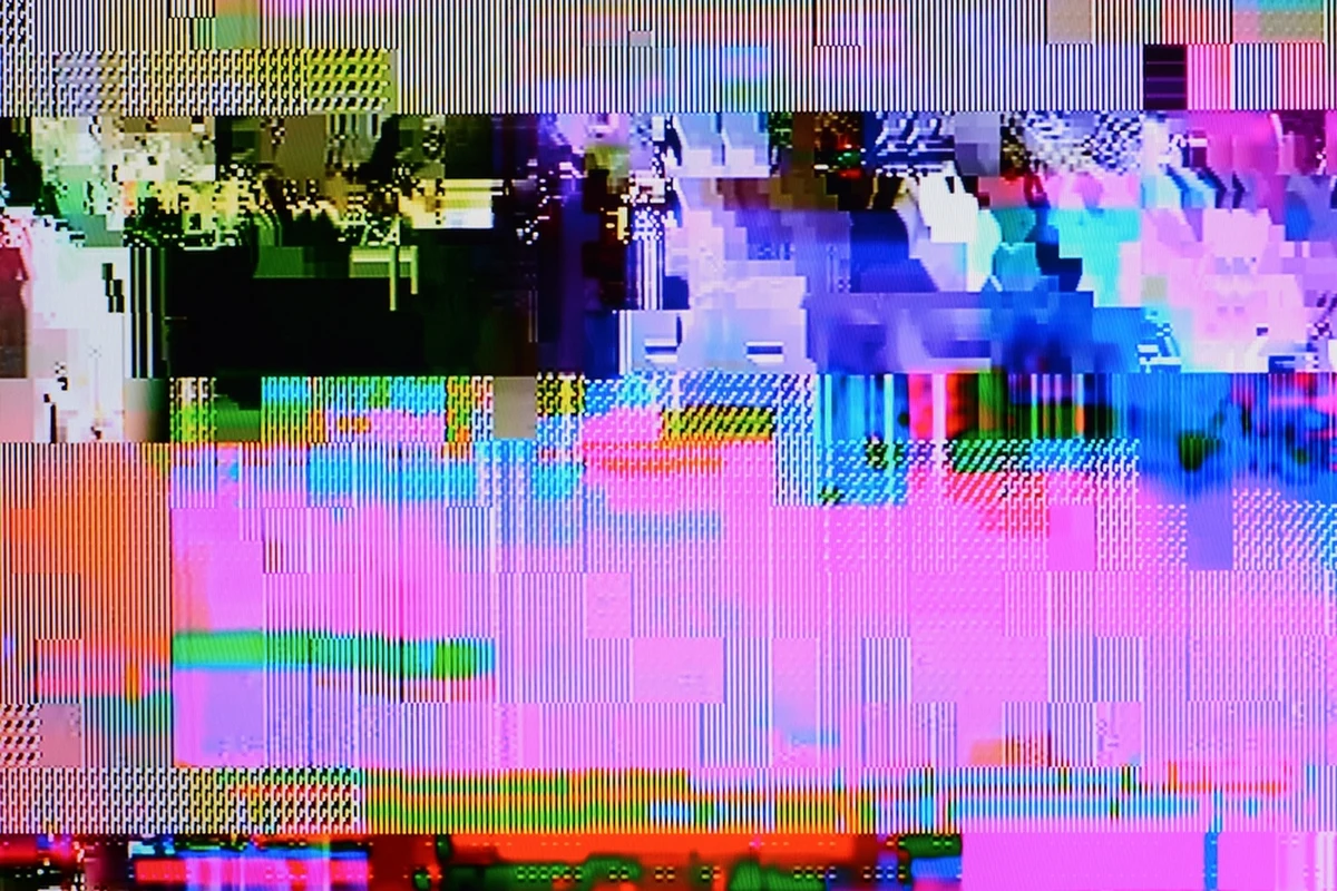 W trakcie meczu Litwa - Polska w ramach eliminacji do piłkarskich MŚ mogą wystąpić problemy z transmisją. TVP wydała komunikat, w którym powołuje się na operatora satelitarnego Eutelsat, informującego, że w związku z „obcą ingerencją w łącza satelitarne" mogą wystąpić zakłócenia lub przerwy w relacji.