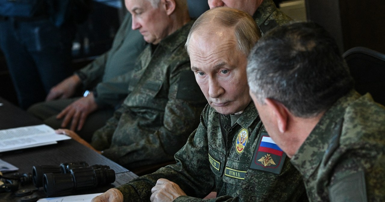 "Zielone ludziki" przy kraju NATO. "Rosja rozpoczęła fazę zero"