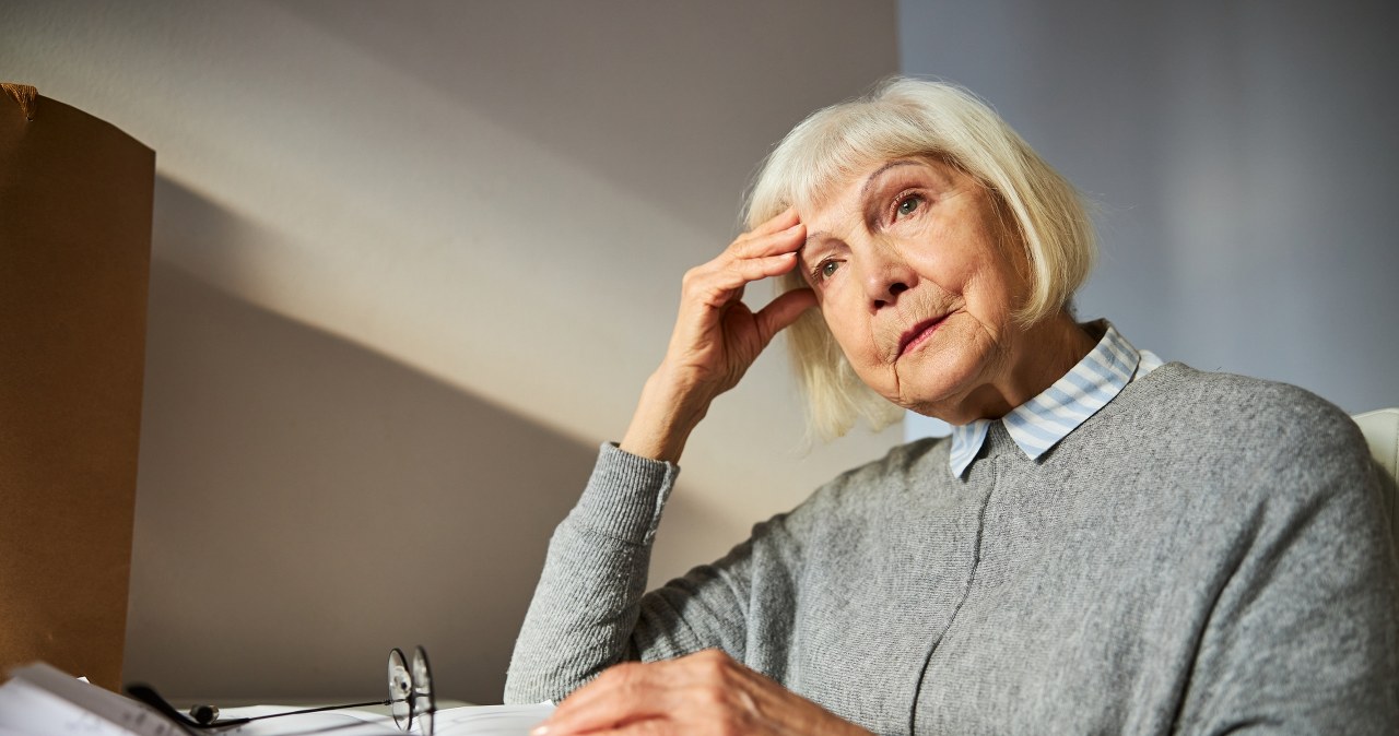 Czy da się "rozjaśnić umysł"? Mgła mózgowa może być skutkiem niedoborów witamin i pierwiastków