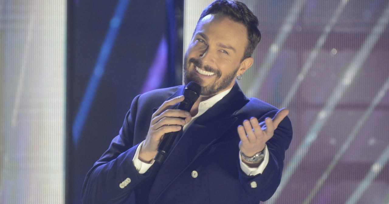 Rozkochał w sobie tysiące Polek. Uniatowski od 16 lat jest sam!