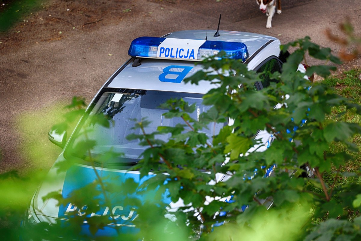 Rodzice mówili sąsiadom, że zaginęła. Przez 27 lat więzili ją w domu