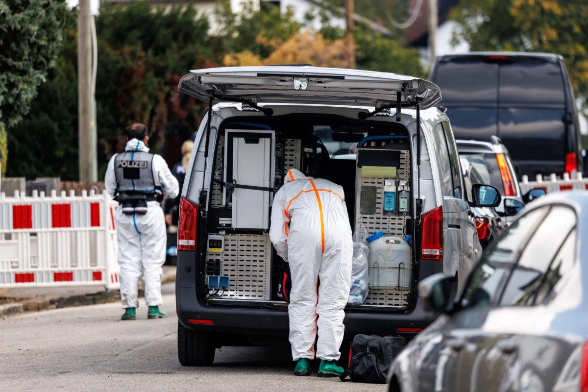 Profesjonalne laboratorium narkotykowe, które swoją skalą zaskoczyło nawet doświadczonych funkcjonariuszy, odkryli niemieccy policjanci w miejscowości Quickborn w niepozornie wyglądającym domu. W środku znaleźli fabrykę niczym z serialu "Breaking Bad". Zatrzymali też dwóch Polaków.
