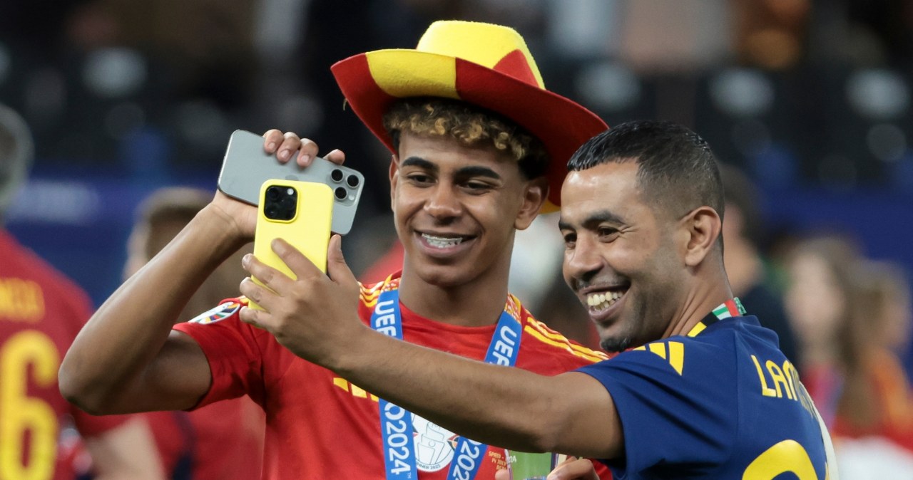 wiadomości,aktualności,Interia Stan wrzenia w Barcelonie. Ojciec Yamala nie zamierzał siedzieć cicho. W tle poważne oskarżenia