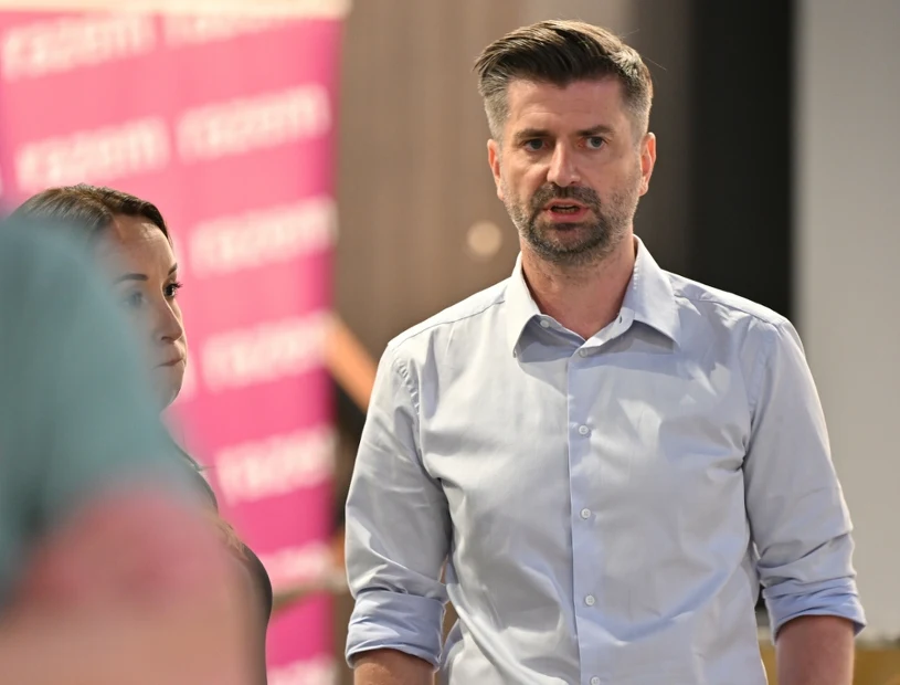 Krzysztof Śmiszek zabrał głos. Mówił o swojej chorobie