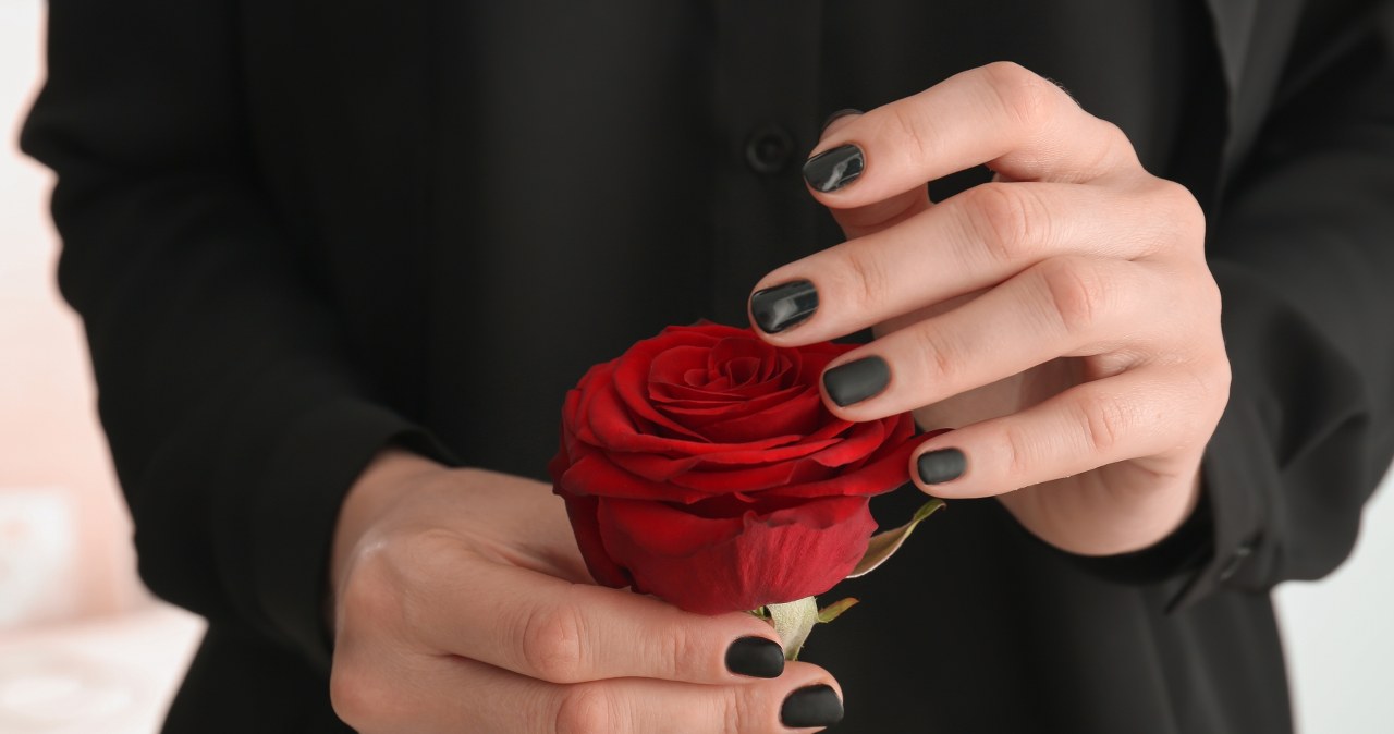 O takie paznokcie proszą teraz wszystkie panie. Najlepszy manicure na 1 listopada