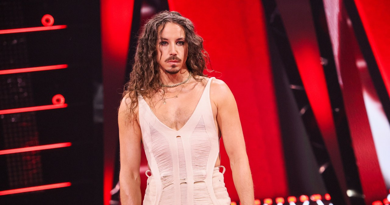 Michał Szpak w zagadkowej relacji trzech osób. Czym jest poliamoria?