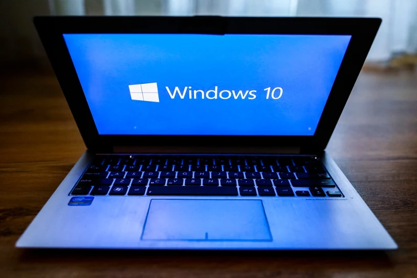 Koniec pewnej epoki. Windows 11 brutalnie miażdży legendarnego poprzednika