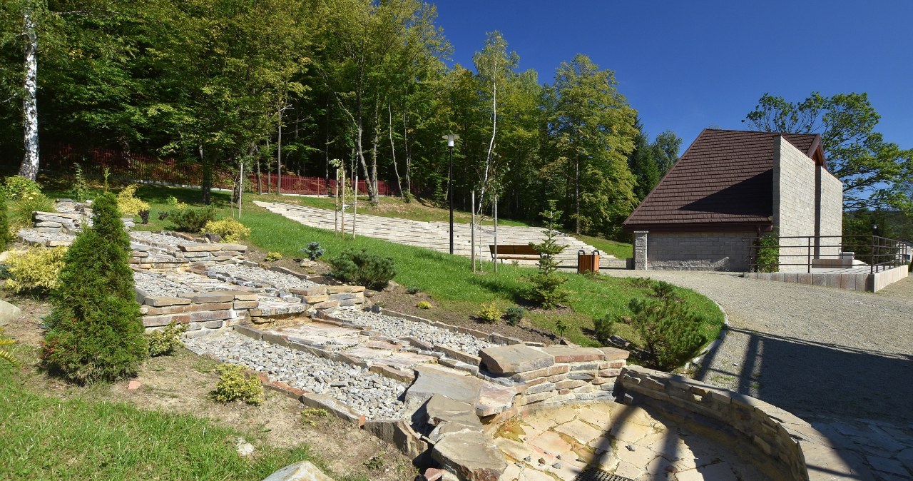 Najmniejsze polskie uzdrowisko zachwyca jesienią. Możesz tu odpocząć w zupełnej ciszy