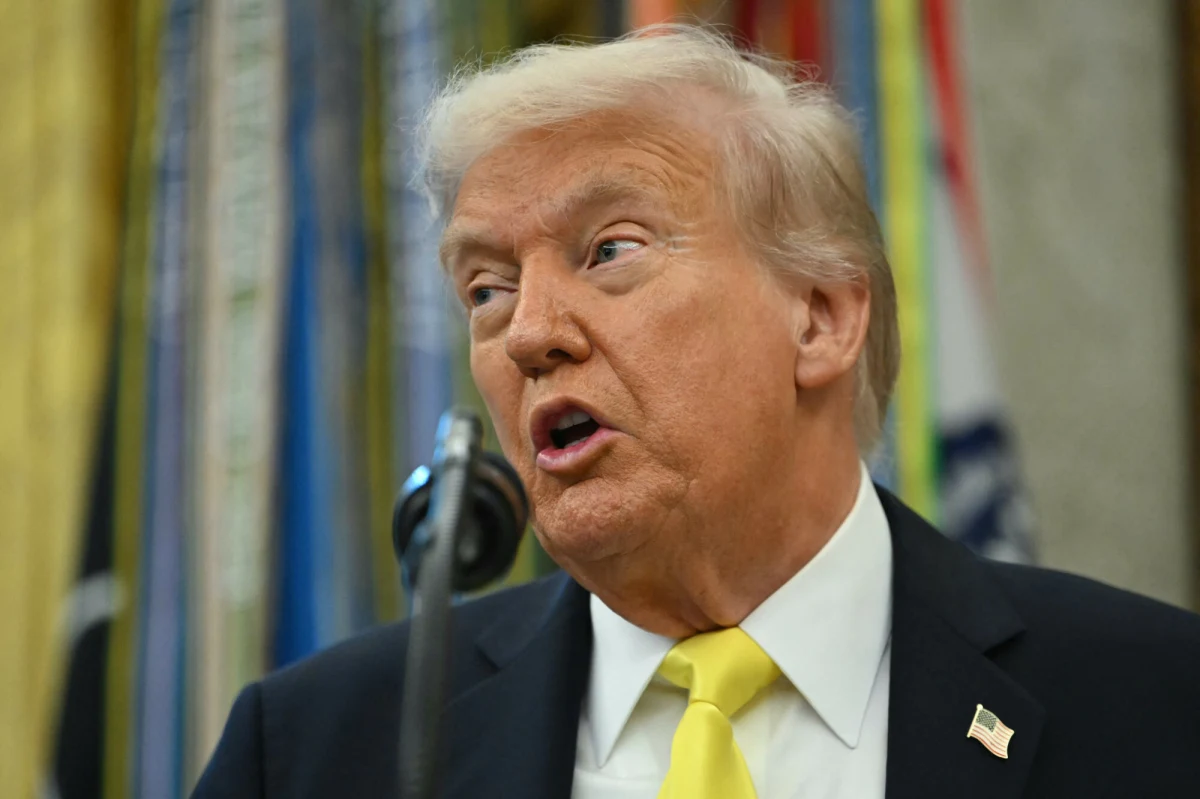 "Chiny prowadzą normalną i legalną współpracę gospodarczą, handlową i energetyczną z krajami na całym świecie, w tym z Rosją" - oświadczył resort spraw zagranicznych w Pekinie w czwartek, odnosząc się do apelu prezydenta USA Donalda Trumpa, by Chiny przestały kupować rosyjską ropę naftową. Działania USA określono jako "przykład jednostronnego zastraszania i przymusu ekonomicznego".