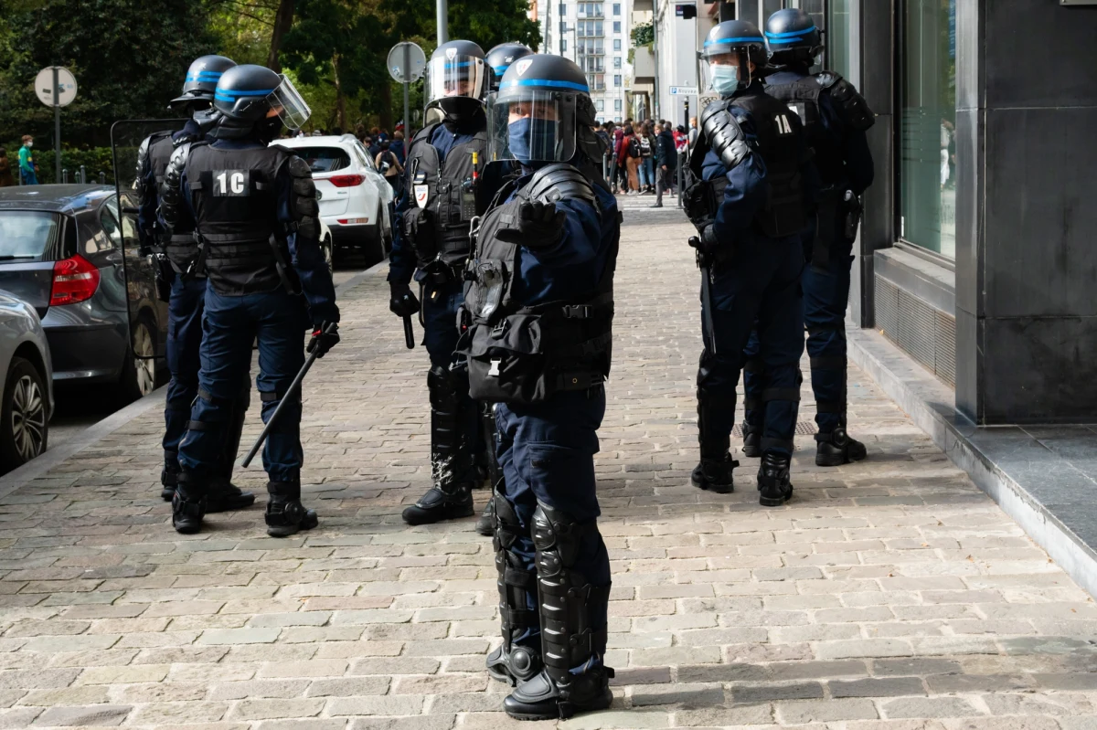 We Francji udaremniono plan zamachu na rosyjskiego opozycjonistę. W czwartek poinformował o tym dziennik "Le Figaro". Zatrzymano czterech mężczyzn. Są podejrzani o przygotowanie planów zabójstwa.