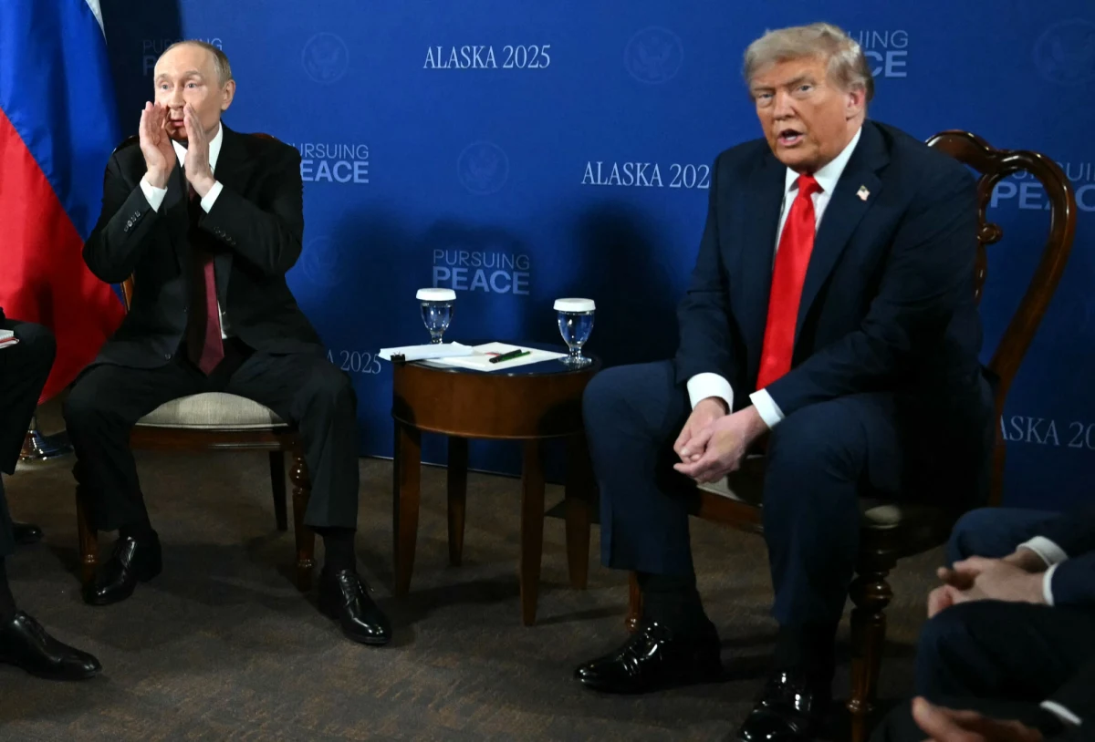 Kreml sukcesywnie dąży do odstraszenia Stanów Zjednoczonych od pomysłu przekazania Ukrainie pocisków dalekiego zasięgu Tomahawk. Nie jest wykluczone, że w trakcie rozmowy Donalda Trumpa i Władimira Putina udało się Rosjanom przynajmniej odroczyć transporty niszczycielskiej broni. Dlaczego Rosja ponownie wyznacza Zachodowi kolejną czerwoną linię i tak bardzo obawia się amerykańskich pocisków? I wreszcie, czy czwartkowa rozmowa Trump-Putin znowu nie przestawiła wajchy na korzyść Kremla?