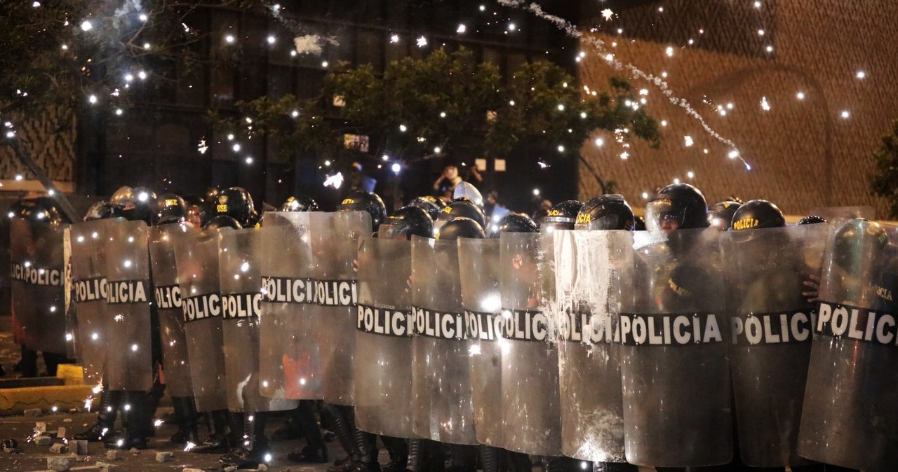 wiadomości,aktualności,Interia Zamieszki w Peru zbierają śmiertelne żniwo. Premier zapowiada stanowczy krok