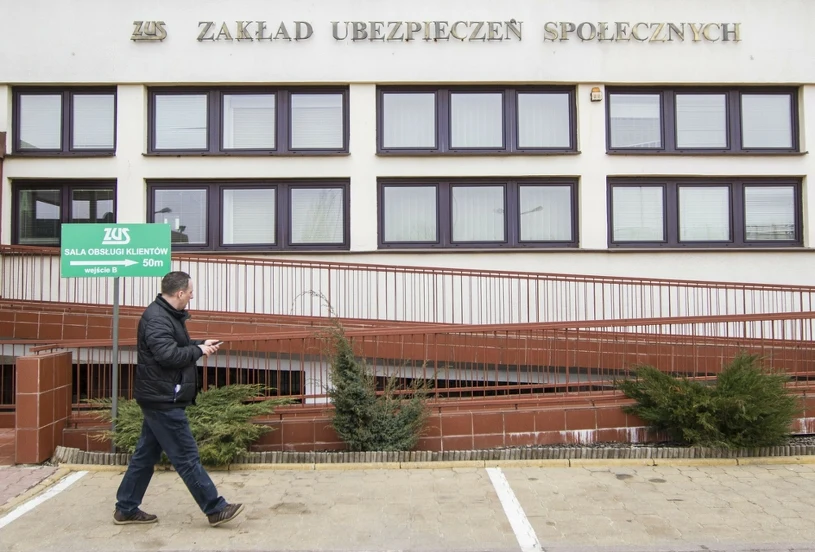ZUS rozpoczął wysyłkę ważnych listów. Trafią do milionów osób