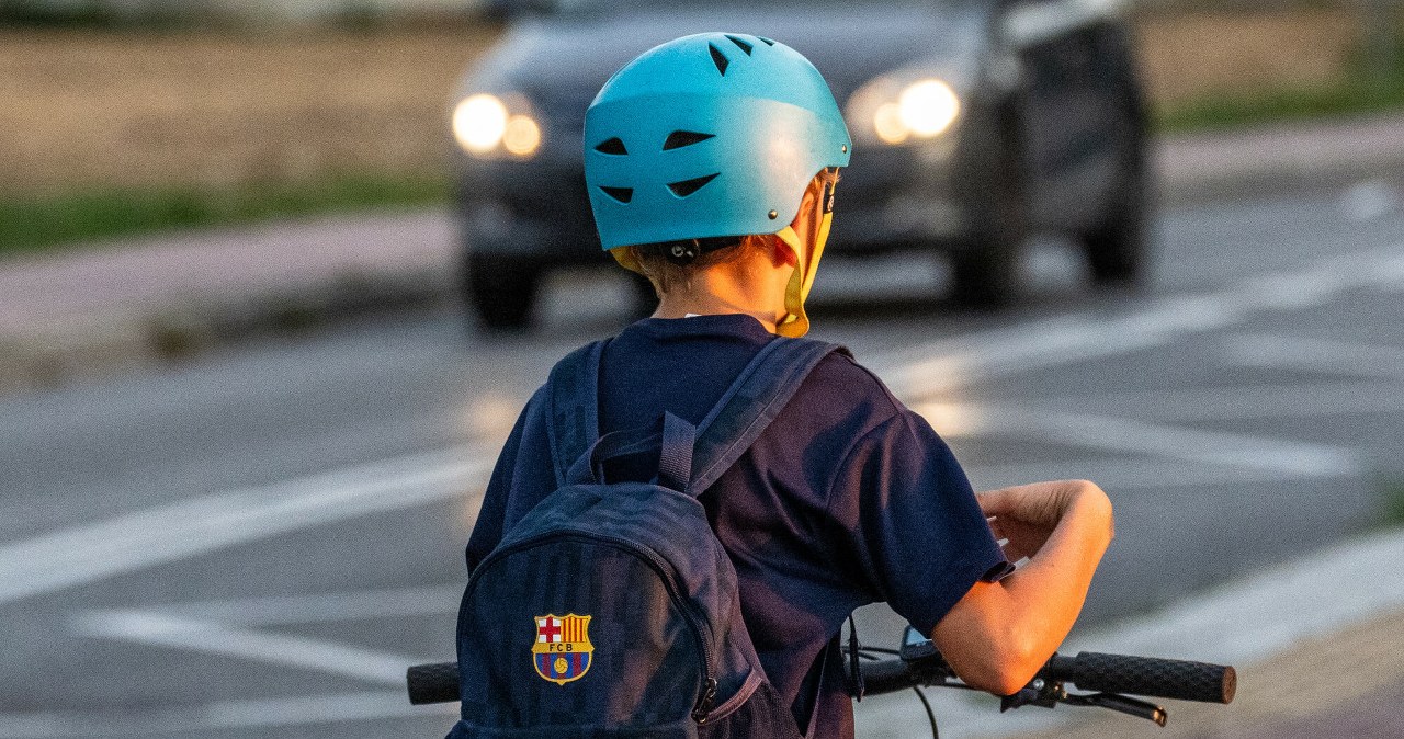 Uczeń na e-hulajnodze może kosztować fortunę. Co mówią przepisy?