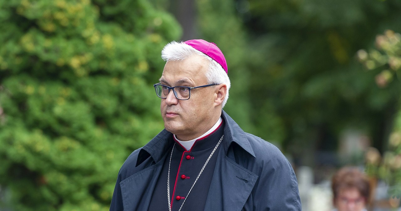 wiadomości,aktualności,Interia Nowy biskup elbląski zaapelował do duchownych. 