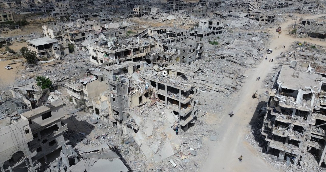 Media: Hamas zerwał porozumienie pokojowe. Izrael zaatakował Stefę Gazy wiadomości,aktualności,Interia Media: Hamas zerwał porozumienie pokojowe. Izrael zaatakował Stefę Gazy