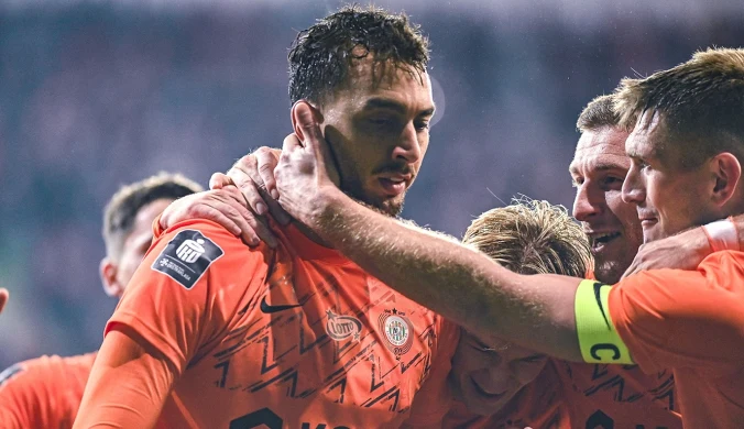 Katastrofa Legii. Dwa "samobóje" i czerwona kartka. Twierdza niezdobyta