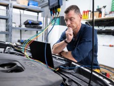 Jeździć, obserwować