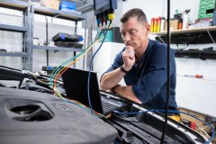 Jeździć, obserwować