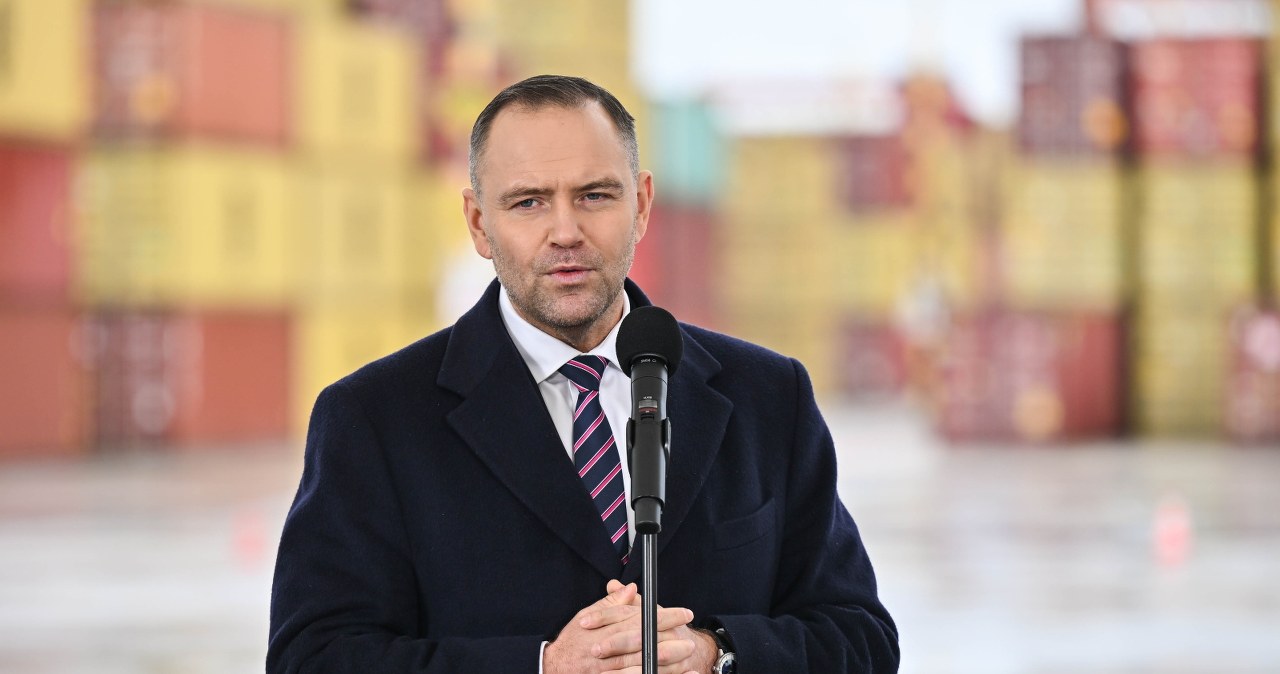 Miejsce dla partii Karola Nawrockiego? Polacy ocenili pomysł. Jedna odpowiedź zdecydowanie przeważa wiadomości,aktualności,Interia Miejsce dla partii Karola Nawrockiego? Polacy ocenili pomysł. Jedna odpowiedź zdecydowanie przeważa