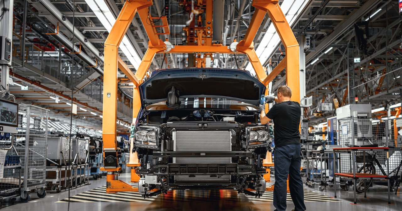 Nowy model będzie produkowany w Polsce. Decyzja już zapadła wiadomości,aktualności,Interia Nowy model będzie produkowany w Polsce. Decyzja już zapadła