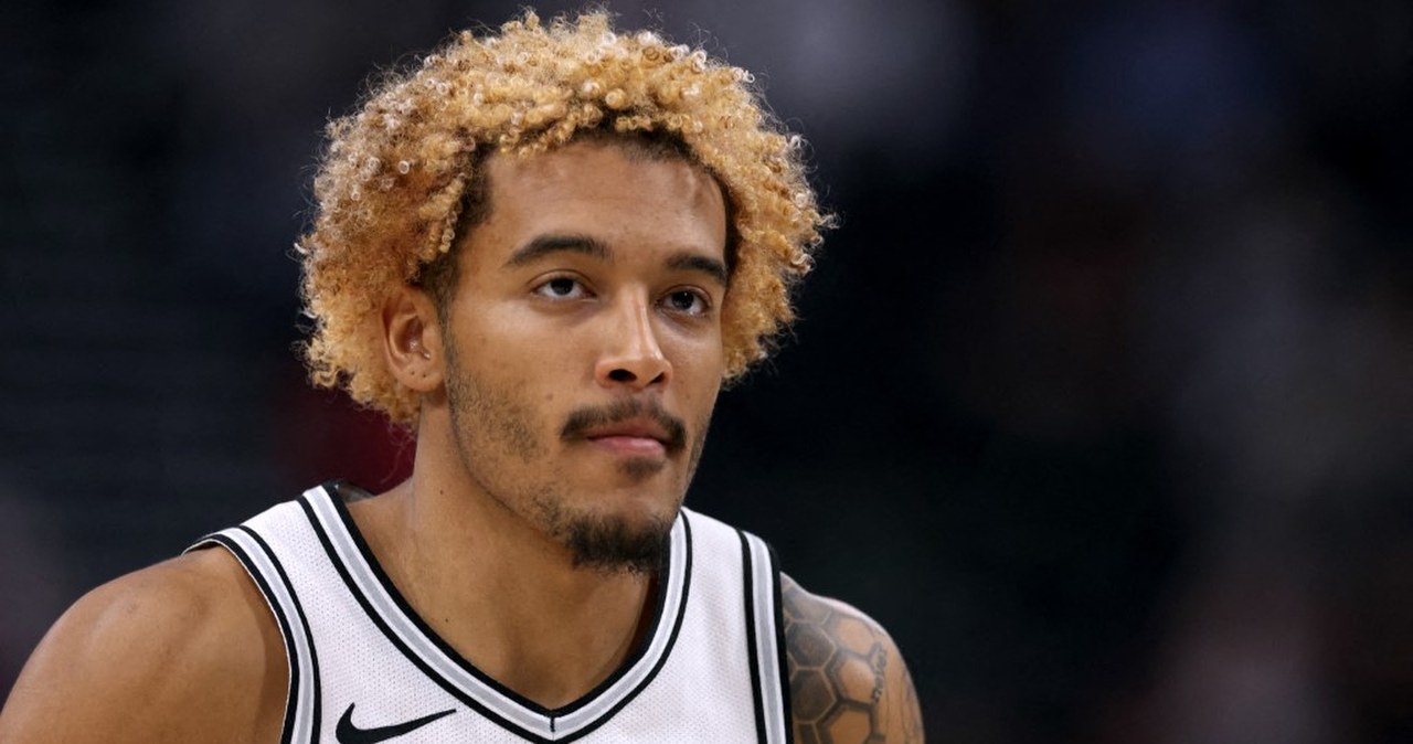 Tak potraktowali Sochana w San Antonio Spurs. Polak pod ścianą. Nocą zapadła kluczowa decyzja wiadomości,aktualności,Interia Tak potraktowali Sochana w San Antonio Spurs. Polak pod ścianą. Nocą zapadła kluczowa decyzja