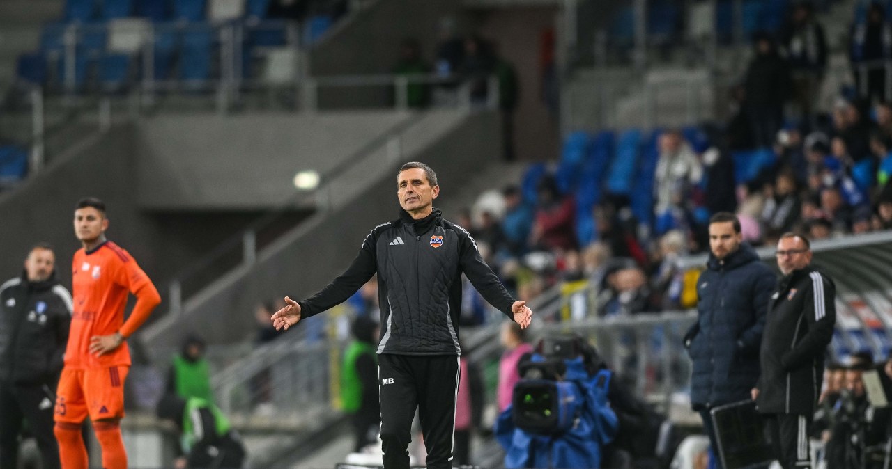 4:0 z Jagiellonią, a potem zjazd. Klub Ekstraklasy pod ścianą, trener na wylocie wiadomości,aktualności,Interia 4:0 z Jagiellonią, a potem zjazd. Klub Ekstraklasy pod ścianą, trener na wylocie