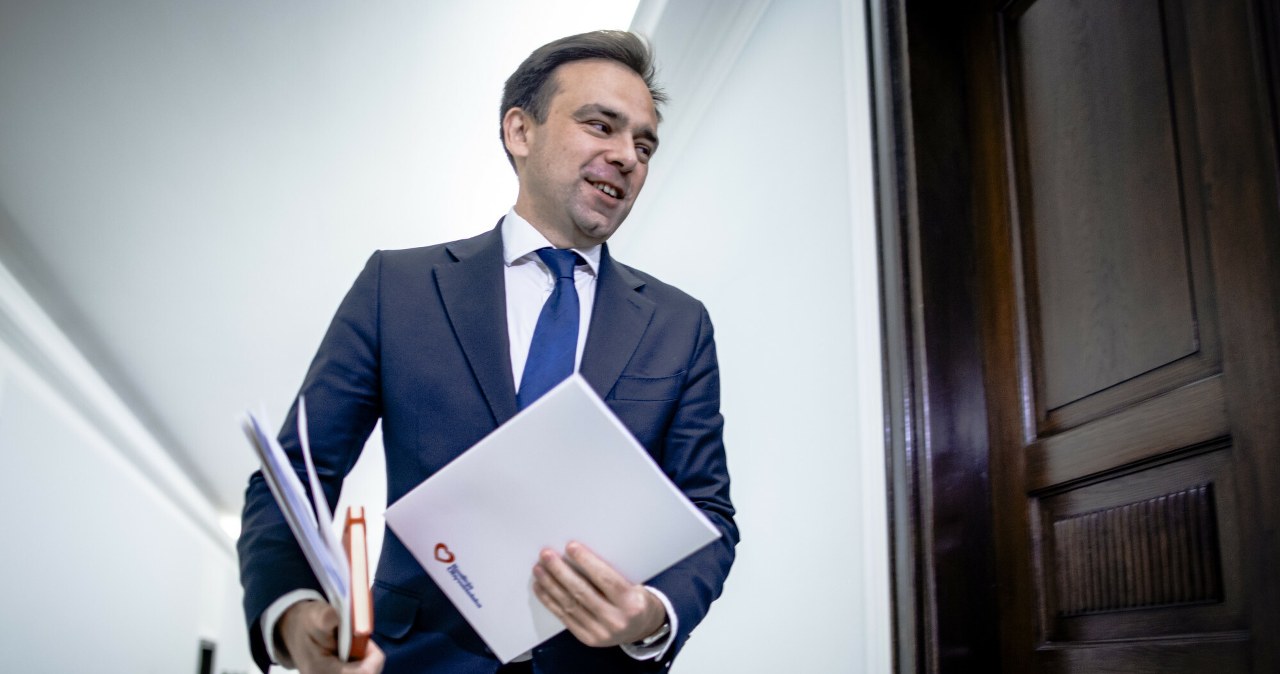 Domański ogłasza nowy program. W grze miliardy złotych