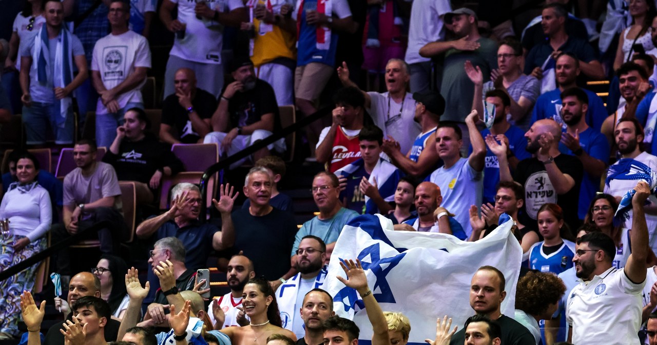 Obrażali Polaków, teraz triumfują. Jest komunikat ws. izraelskich drużyn. I od razu burza wiadomości,aktualności,Interia Obrażali Polaków, teraz triumfują. Jest komunikat ws. izraelskich drużyn. I od razu burza
