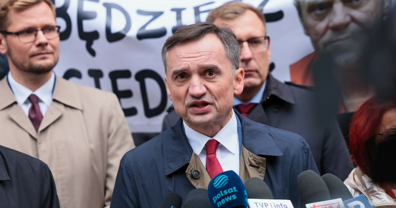 Ziobro grzmi i staje w obronie posła. wiadomości,aktualności,Interia Ziobro grzmi i staje w obronie posła.