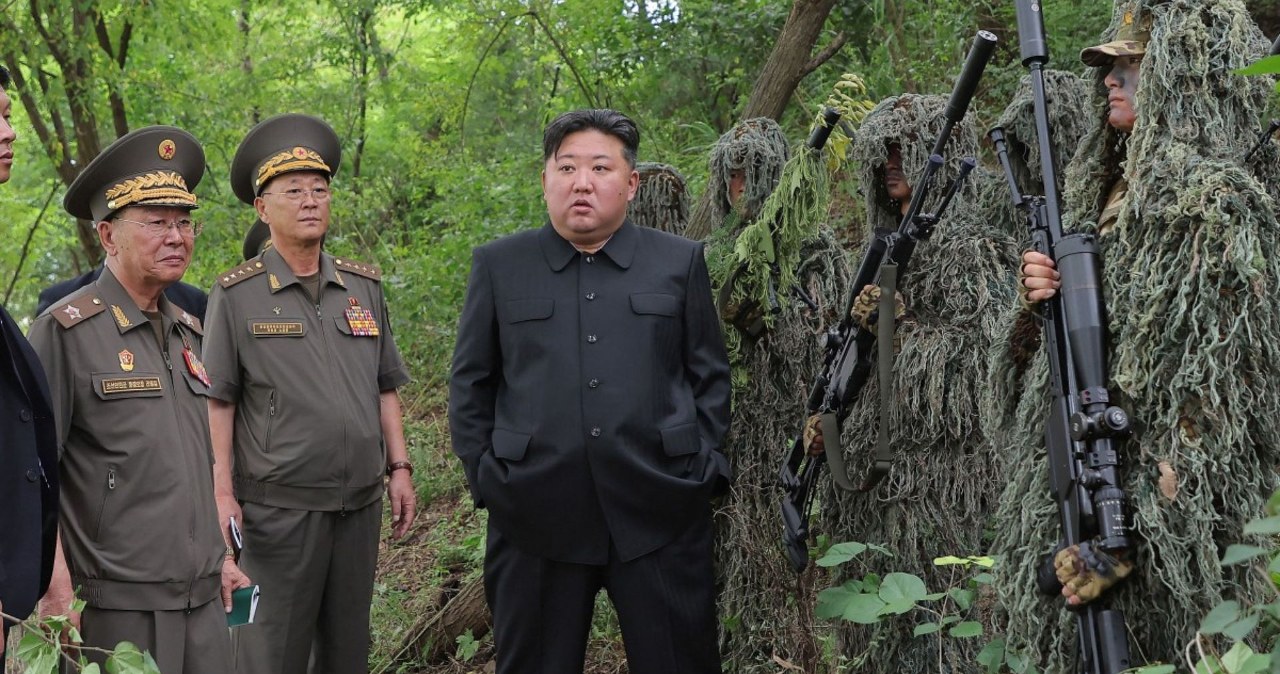 Pokaz siły Kim Dzong Una. Korea Północna wystrzeliła kilka pocisków balistycznych krótkiego zasięgu wiadomości,aktualności,Interia Pokaz siły Kim Dzong Una. Korea Północna wystrzeliła kilka pocisków balistycznych krótkiego zasięgu