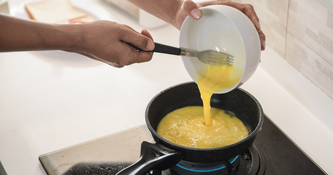 Dodaj do porannej jajecznicy. Podkręcisz smak, a do tego zadbasz o odporność