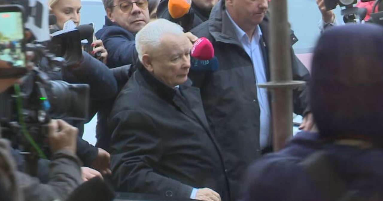 Przesłuchanie ws. wyborów kopertowych. Prezes PiS w prokuraturze