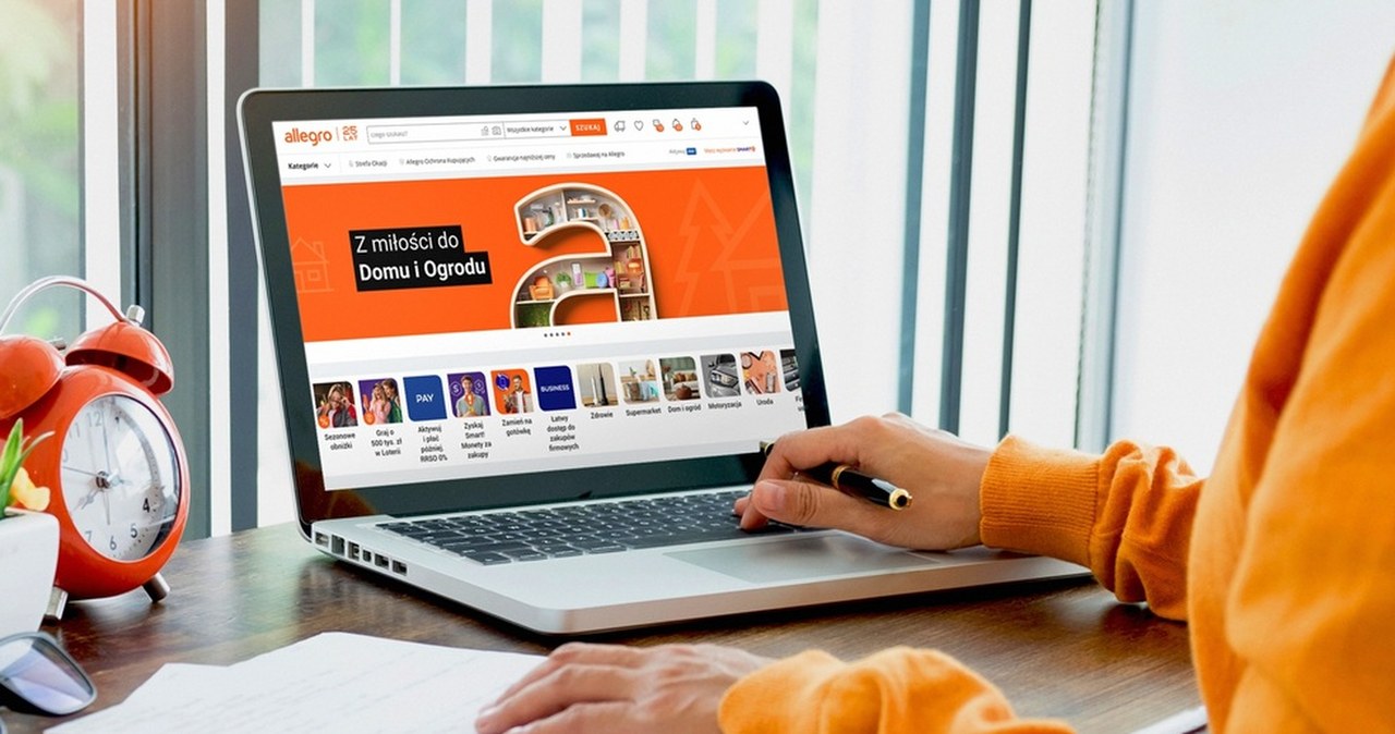 Allegro nie musi nic zmieniać w dostawach. Sąd wstrzymuje decyzję