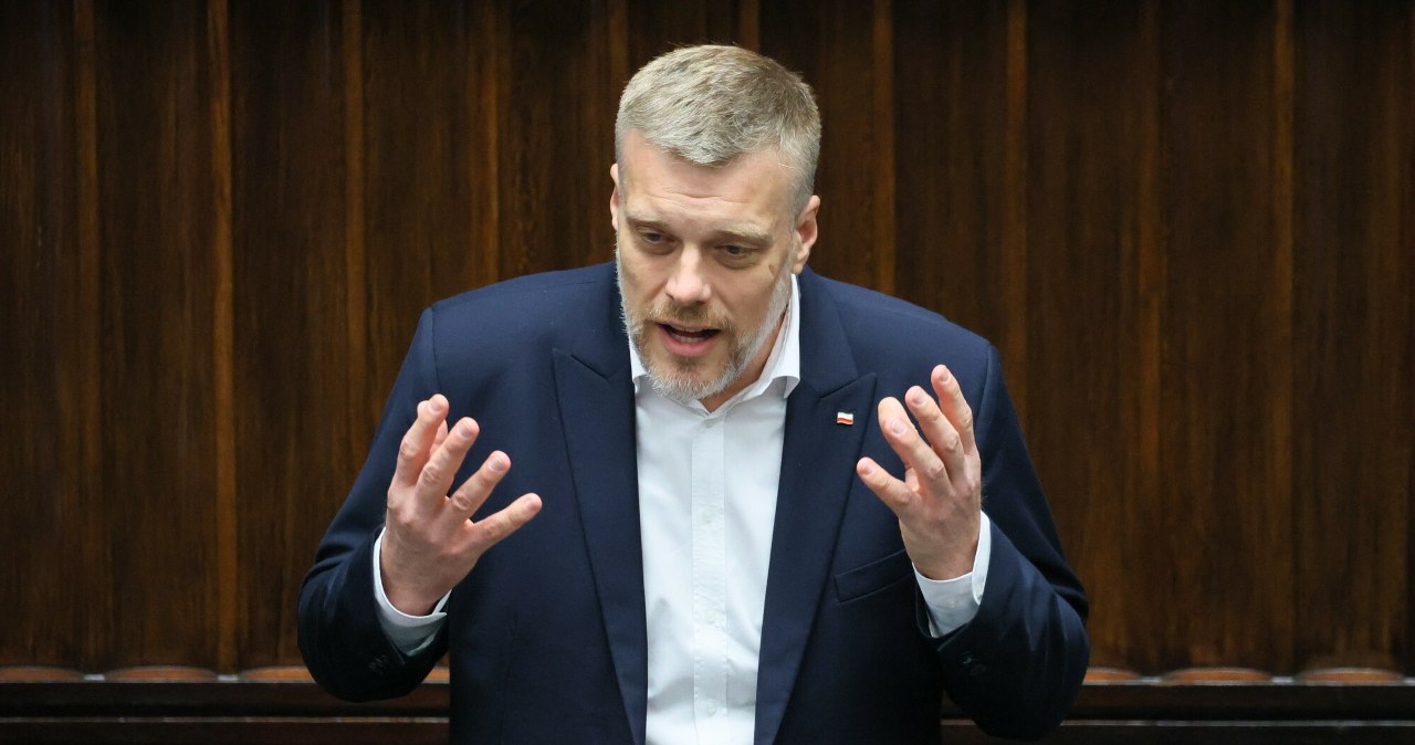 Razem chce nowego podatku. Partia zaczęła zbierać podpisy