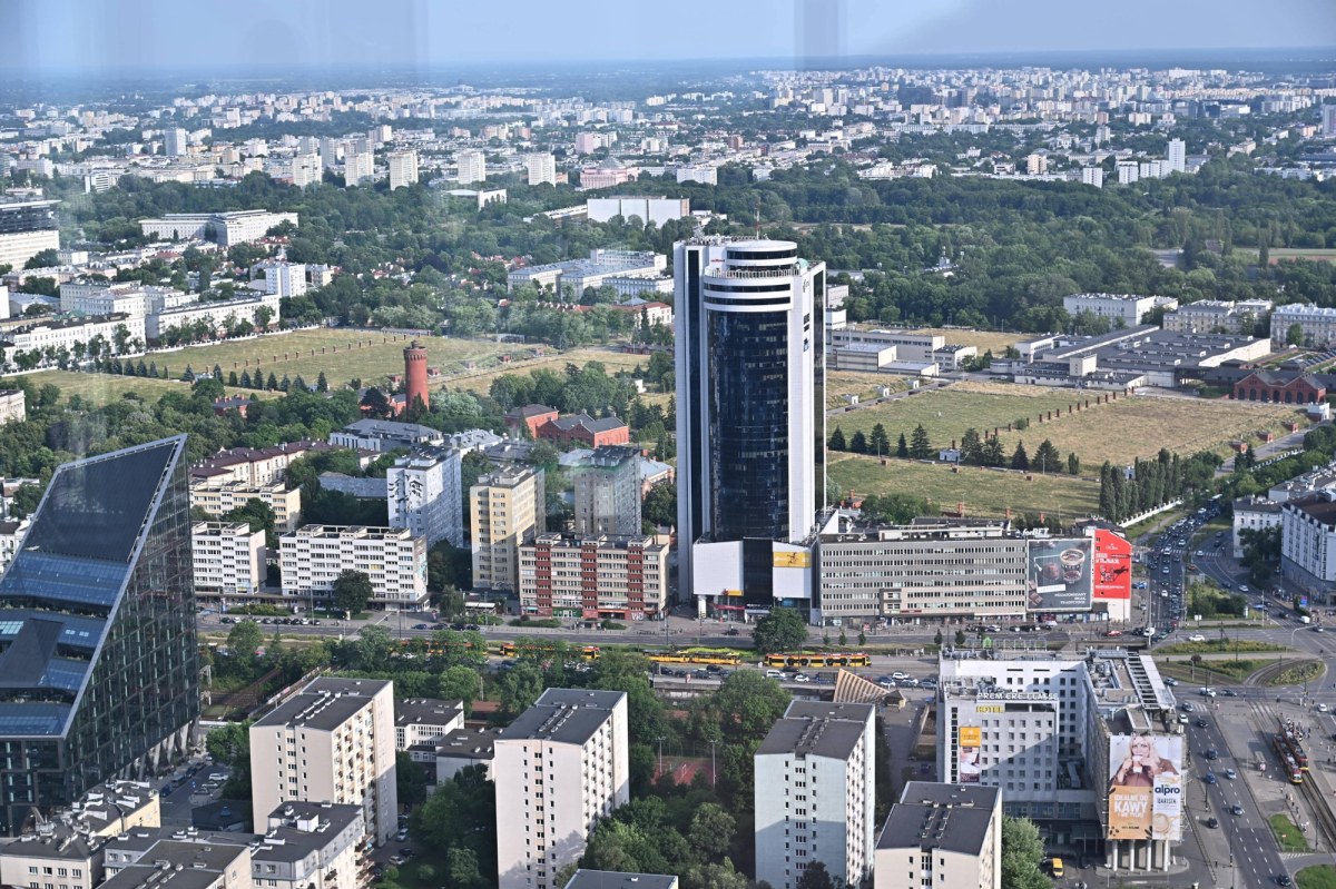 ​Alert RCB dla Warszawy i Pruszkowa. Huk, dym i drony