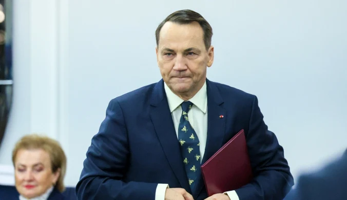 Sikorski stawił się w prokuraturze. W tle sprawa Pegasusa